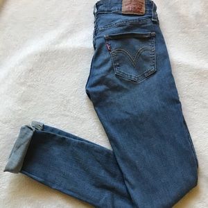 women’s levi jeans